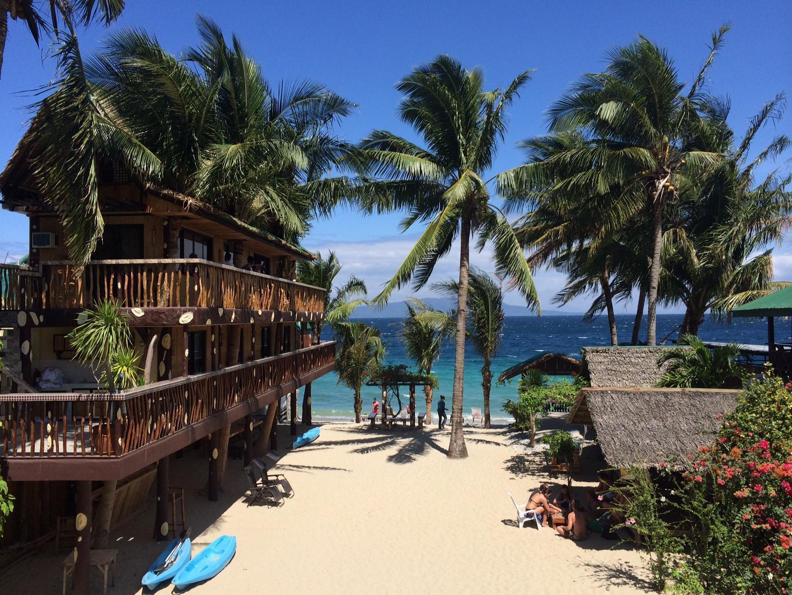 Bamboo House Beach Lodge & Restaurant Puerto Galera Exterior foto